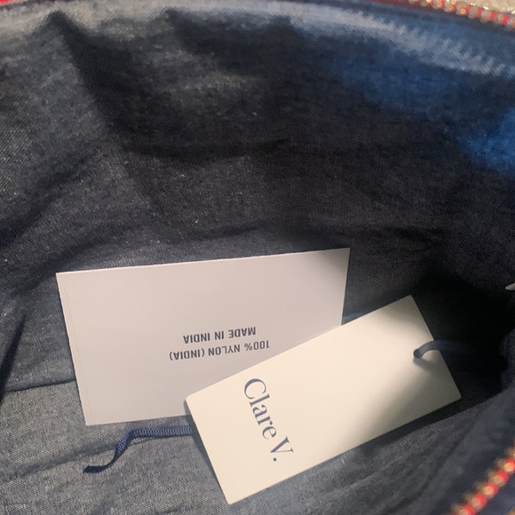 CLARE . V QUILTED NYLON FLAT CLUTCH - Picture 11 of 12